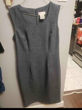 White Stag Gray Sleeveless Sheath Dress